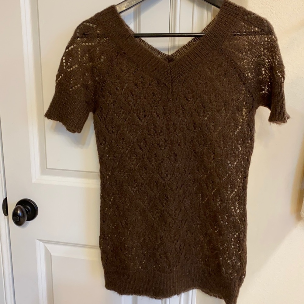 New without tag brown wool knit top